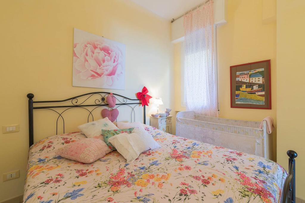Ferienwohnung La Casa Di Pepe Pietra Ligure Exterior foto